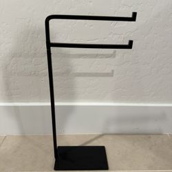 Hearth and Hand Towel Holder 