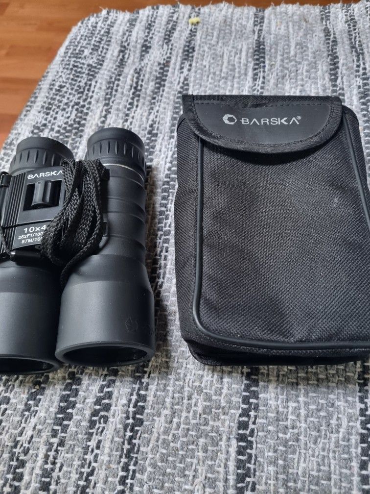 Barska 10x42