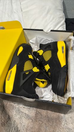 jordan 4 thunder