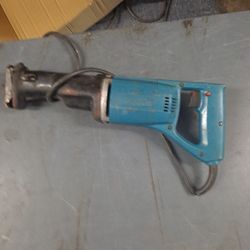 Saws All Plug In 30$also Have Case For It 