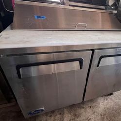 🥪 Commercial Sandwich Prep Table – Stainless Steel – 2 Doors – Valpro 48" 🥪