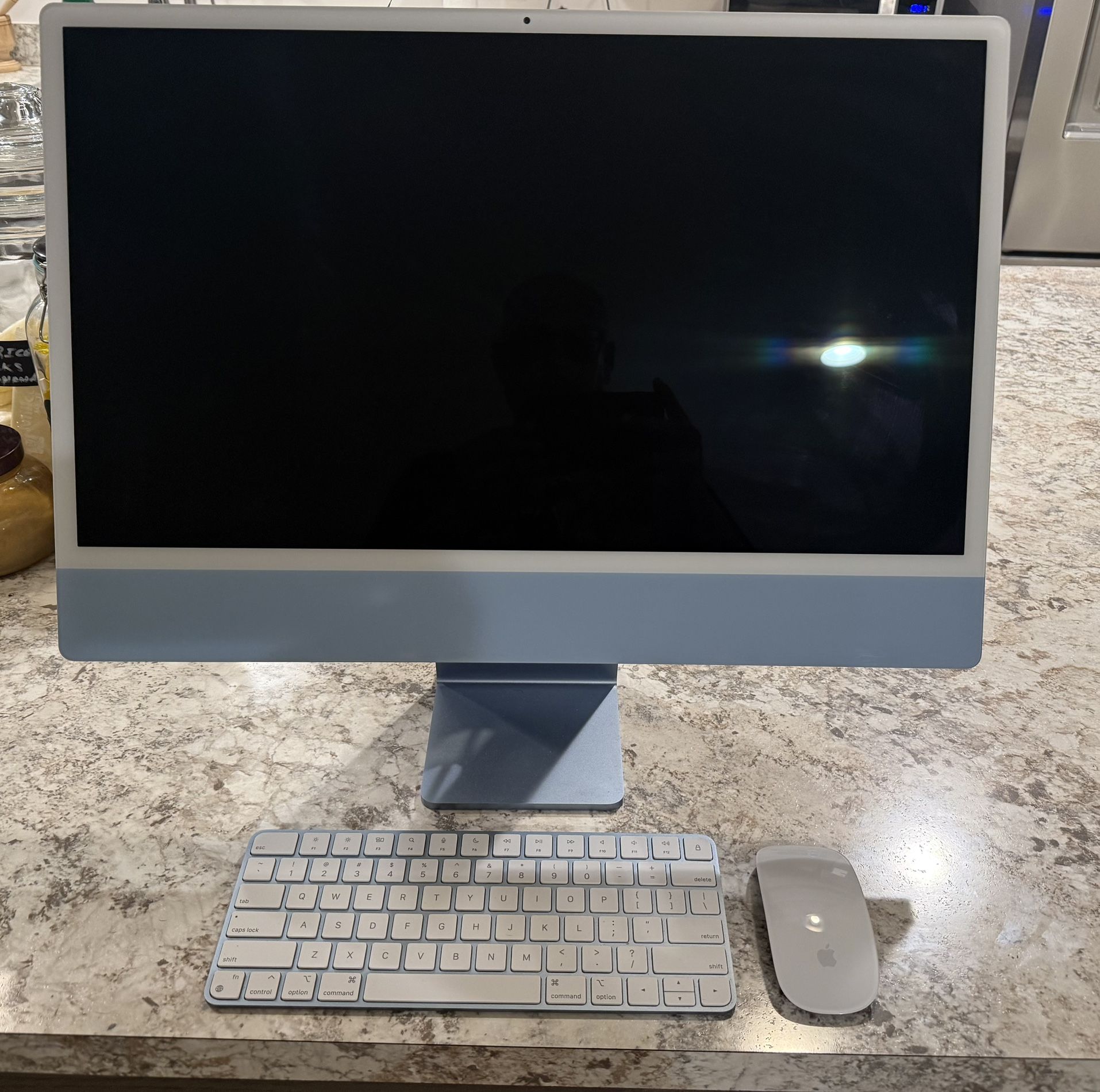 Apple iMac 24” Blue 2021 Model #A2439