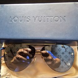 Louis Vuitton monogram aviator sunglasses