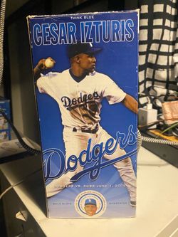 Cesar izturis dodger bobble head