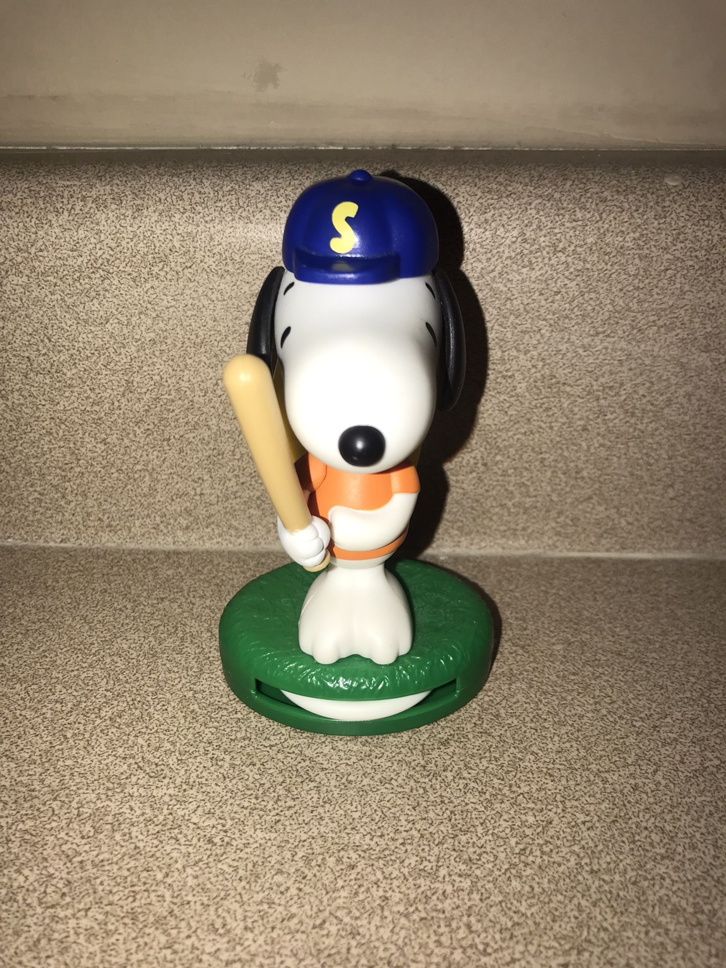 Mcdonald’s Baseball Snoopy Collectable