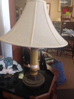 Single Palm Table Lamp