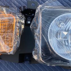 Left side Headlight For Hummer 2006-2010 H3 2009-2010 H3T HU(contact info removed) HU(contact info removed) Clear/Yellow Lens,  