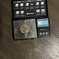 14k Jesus Pendant 