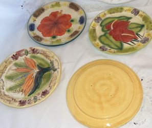  4 Vintage Kani of Hawaii 10" Dinner Plates Vintage