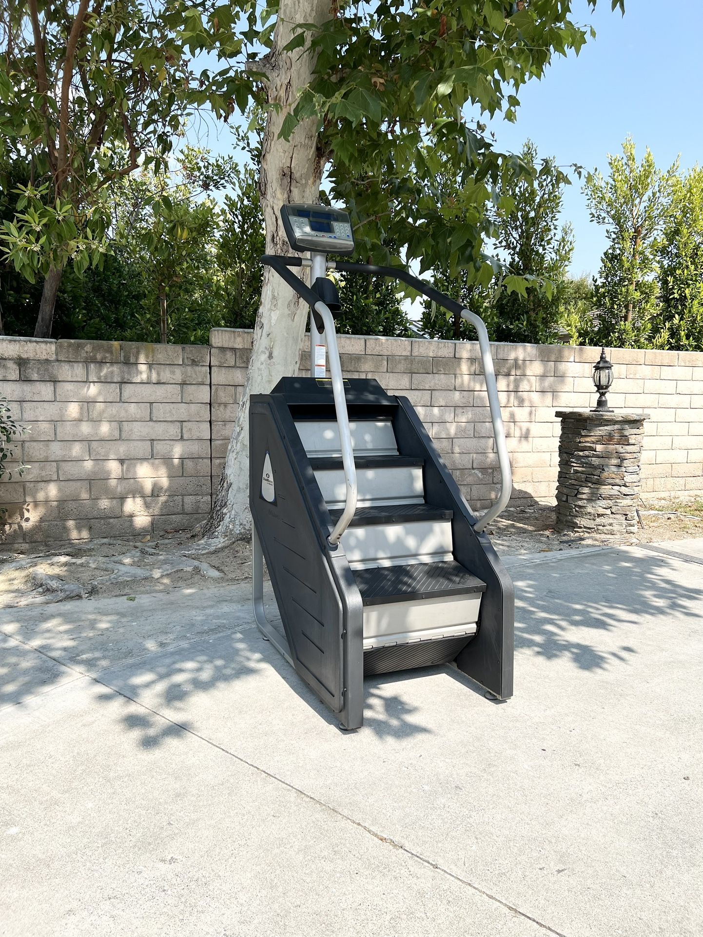 Stairmaster Commercial Machine / Stair Stepper Step mill - In Great Condition- Click On My Profile For More Gym Equipment