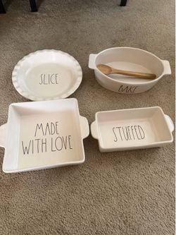 Rae Dunn Bakeware $20 for all