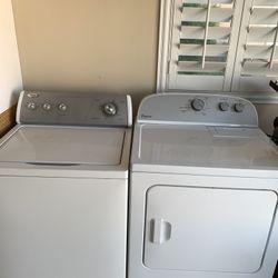 Whirlpool Matching Washer & Dryer Works Great.