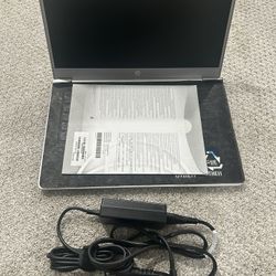 HP Chromebook 14a-na1010ca (14", Celeron N4500, 4GB RAM, 64GB eMMC) It’s brand new no box