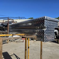 Side TOOL Box For Most Pick Ups