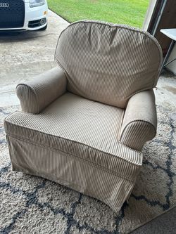 Chair Chenille Rocking and Spin Beige Soft Comfort removable cushions Excellent condition
