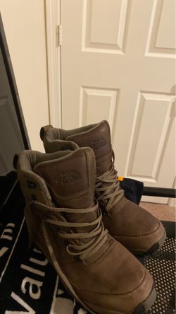NorthFace Boots(Will Except Offers)