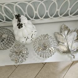 DECORATION.   DECORACION 