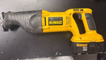 DeWalt DW938 18V Reciprocating Saw + 18V Battery – Tested Working – $60