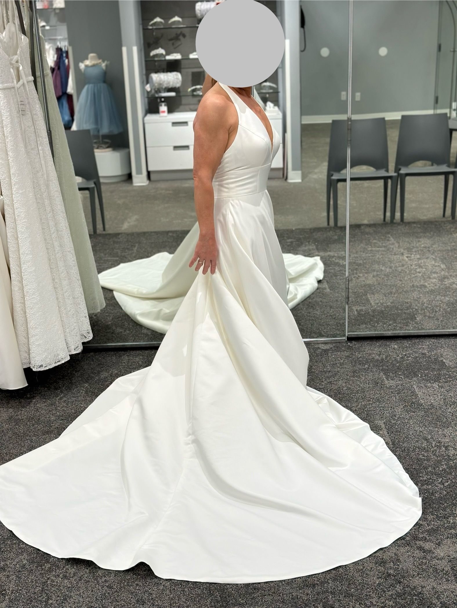 Wedding Dress And Veil With Petticoat Brand New David’s Bridal Ivory Halter Satin Ballgown