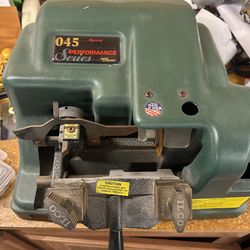 Key Cutting Machine