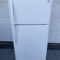 Kenmore White Fridge (Delivery )