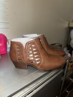 Women’s Boots