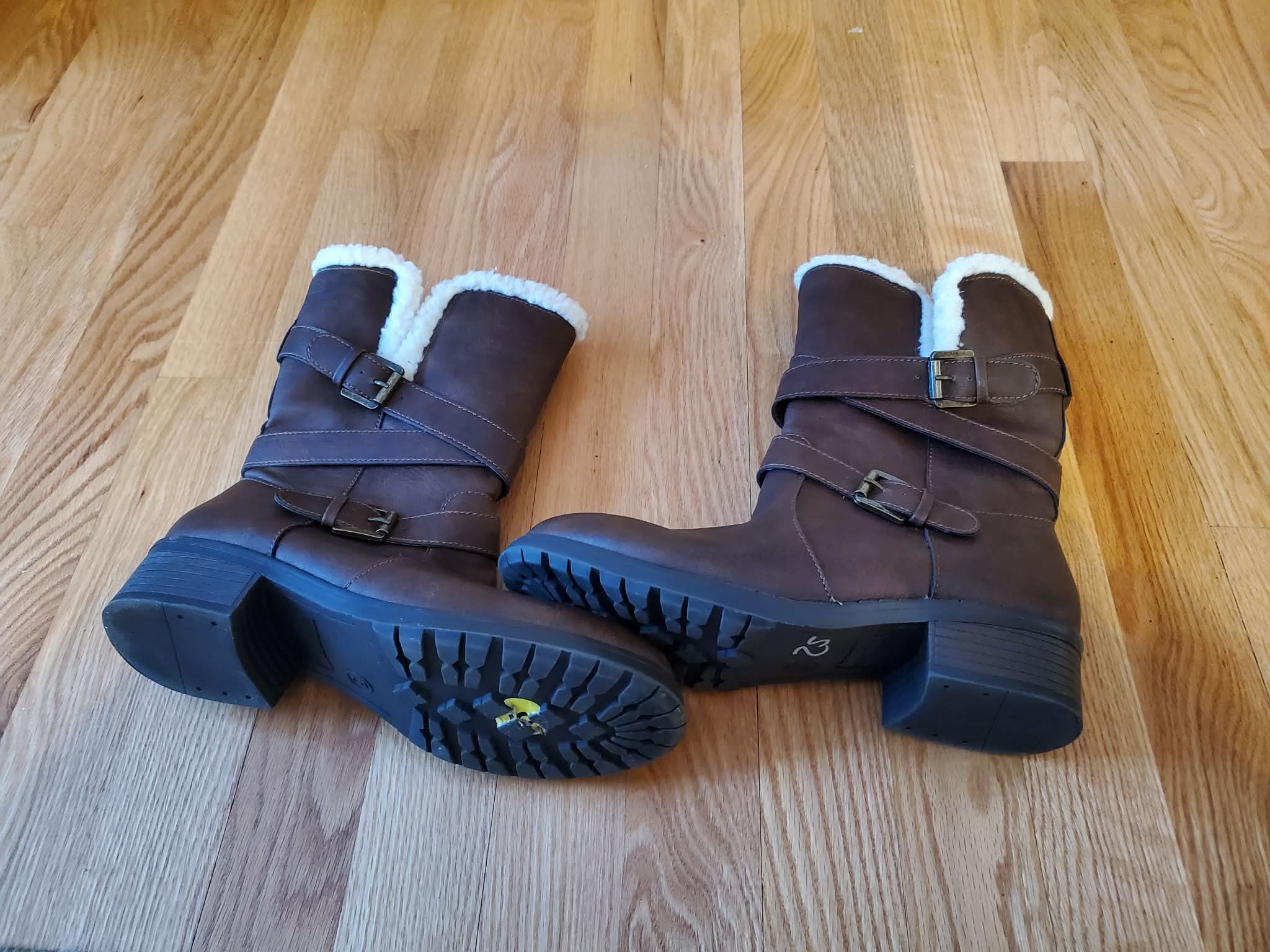 Girls Boots Size 5 Kids Brown Color