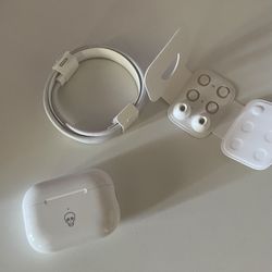 Apple AirPods Pro 2nd Generation 