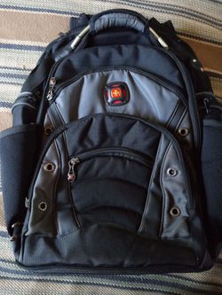 Wenger synergy laptop backpack