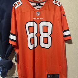 Broncos jersey DT88
