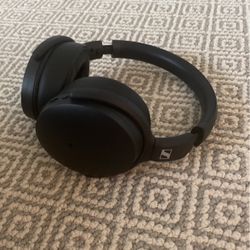 Sennheiser Consumer AudioHD 350BT Black Bluetooth Headphone CASH ONLY