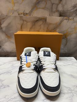 LV TRAINER FOR MEN NO TRADE /NO TRADE