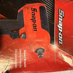 Snap On 1/2” Air Impact Wrench (MG725A)