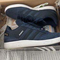 Adidas size 7 