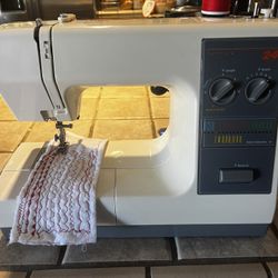 Kenmore-24 Stitch Sewing Machine. with Foot Pedal & Power Cord