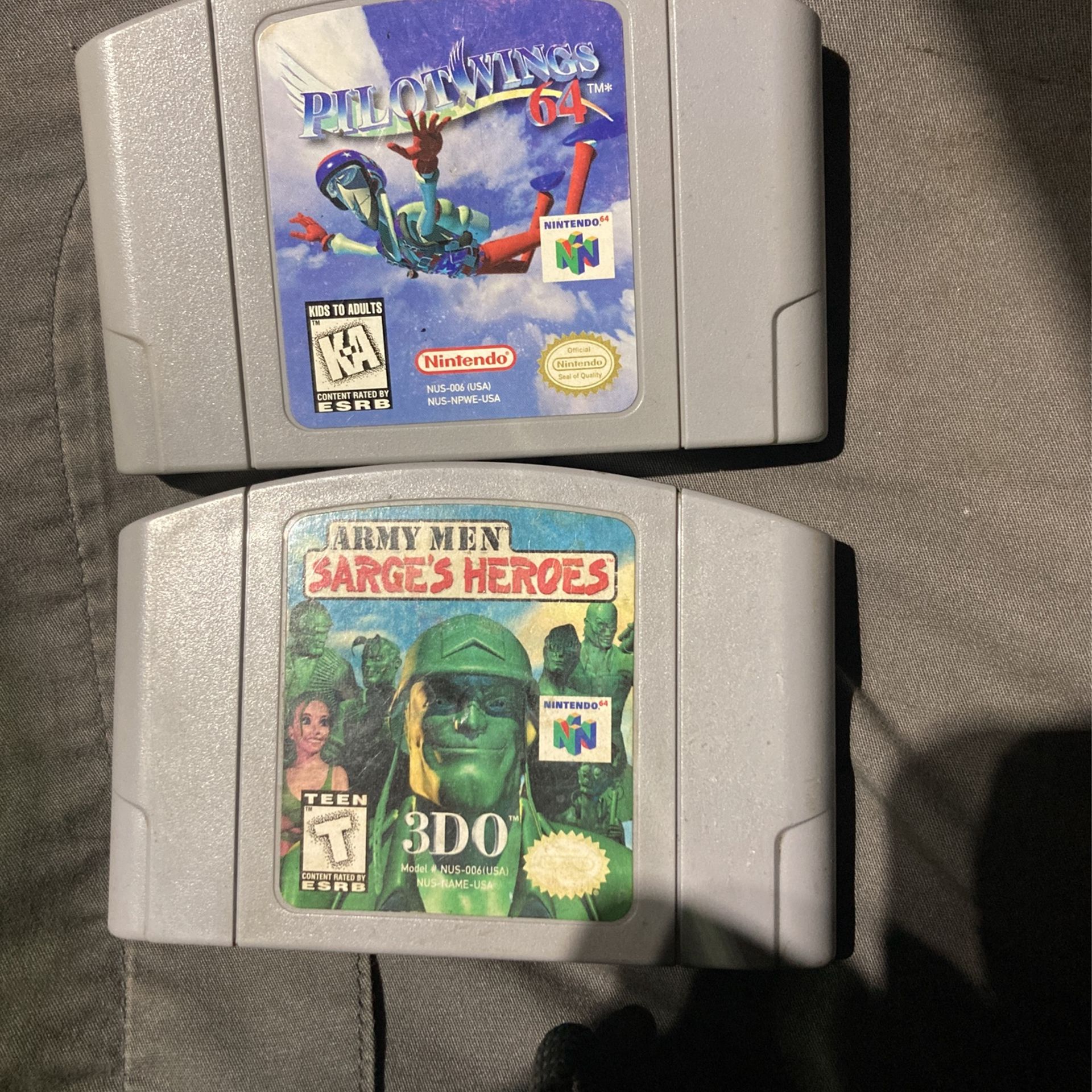 N64 Games Army Men Sarges Hero’s & Pilot wings 64
