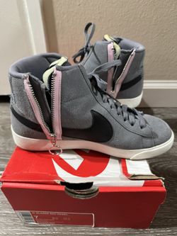 Women’s Blazer Mid