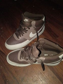 Nike court vision's mens size 9 worn once!
