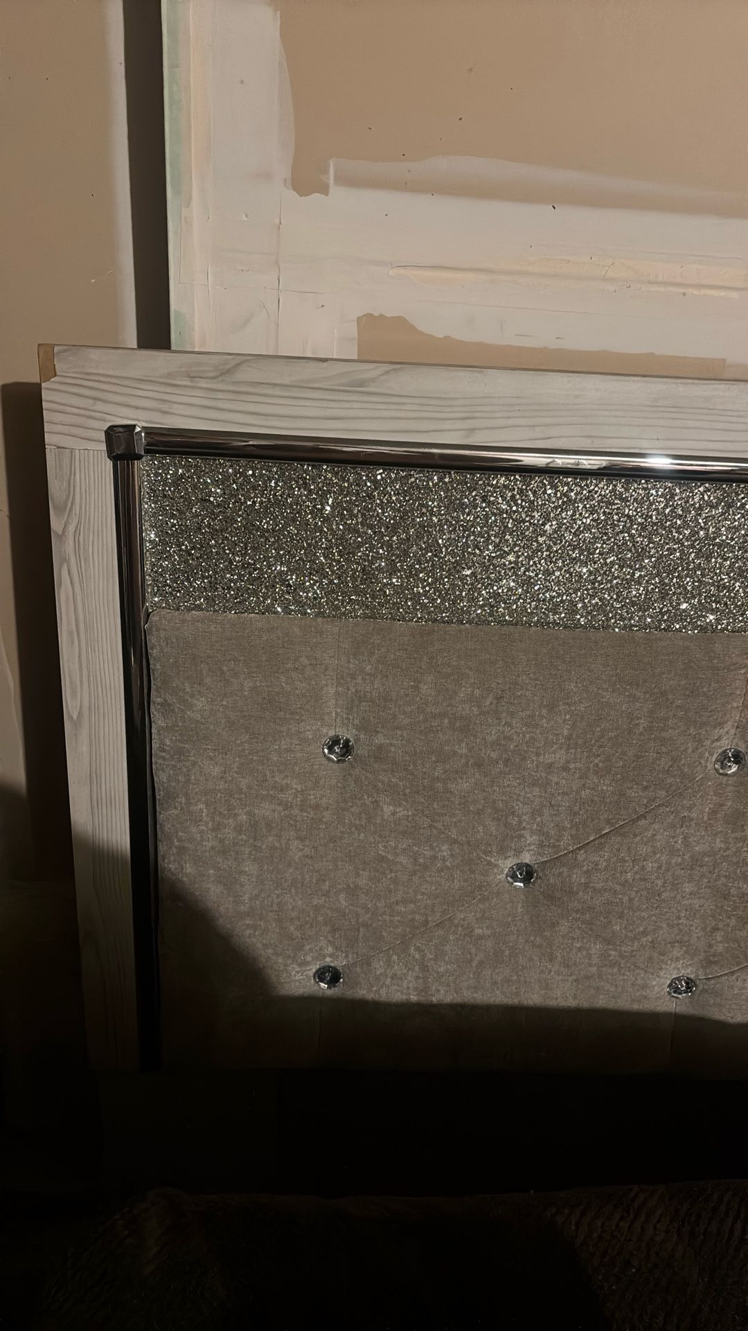 Silver/Gray Glitter Bed frame