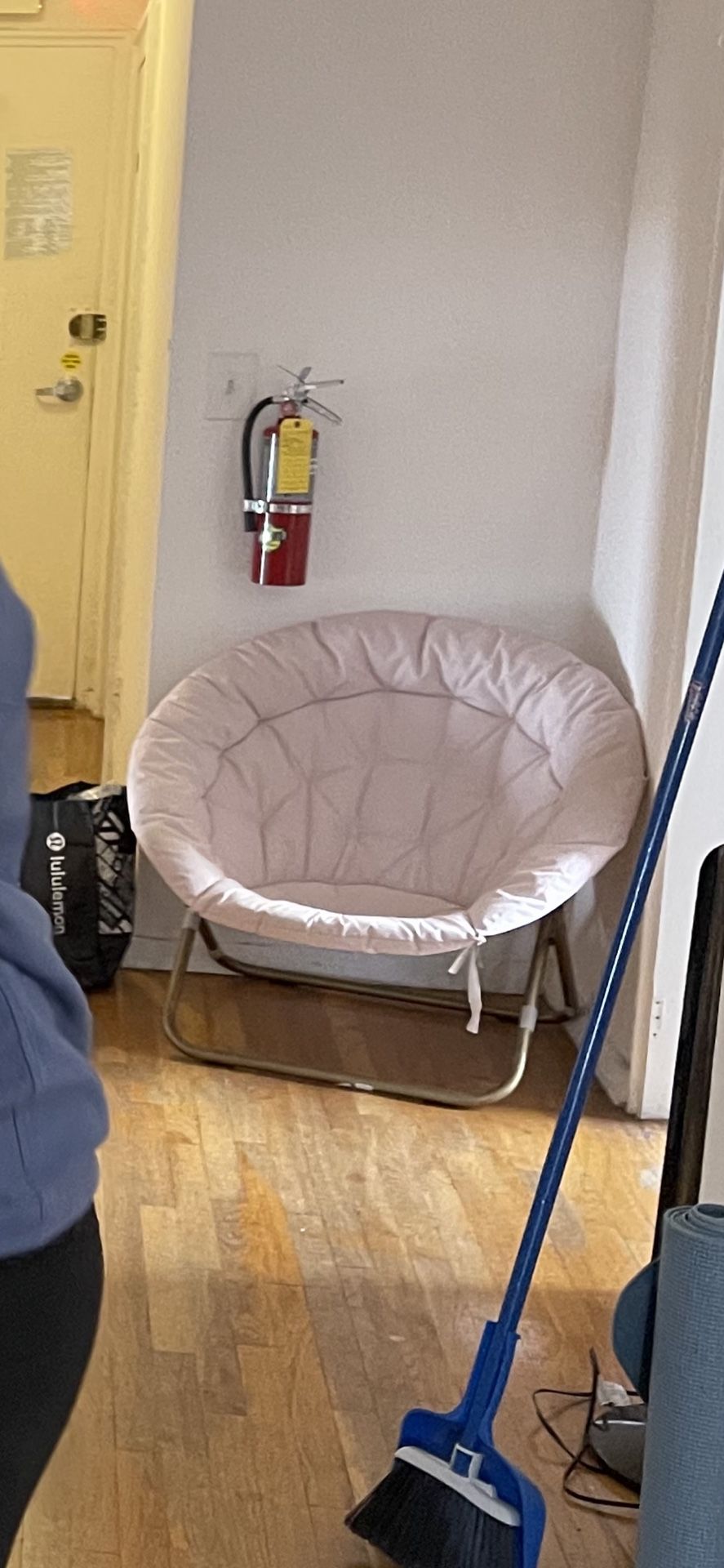 PICKUP TODAY !!Pottery Barn Teen Pink Chair In Good Condition