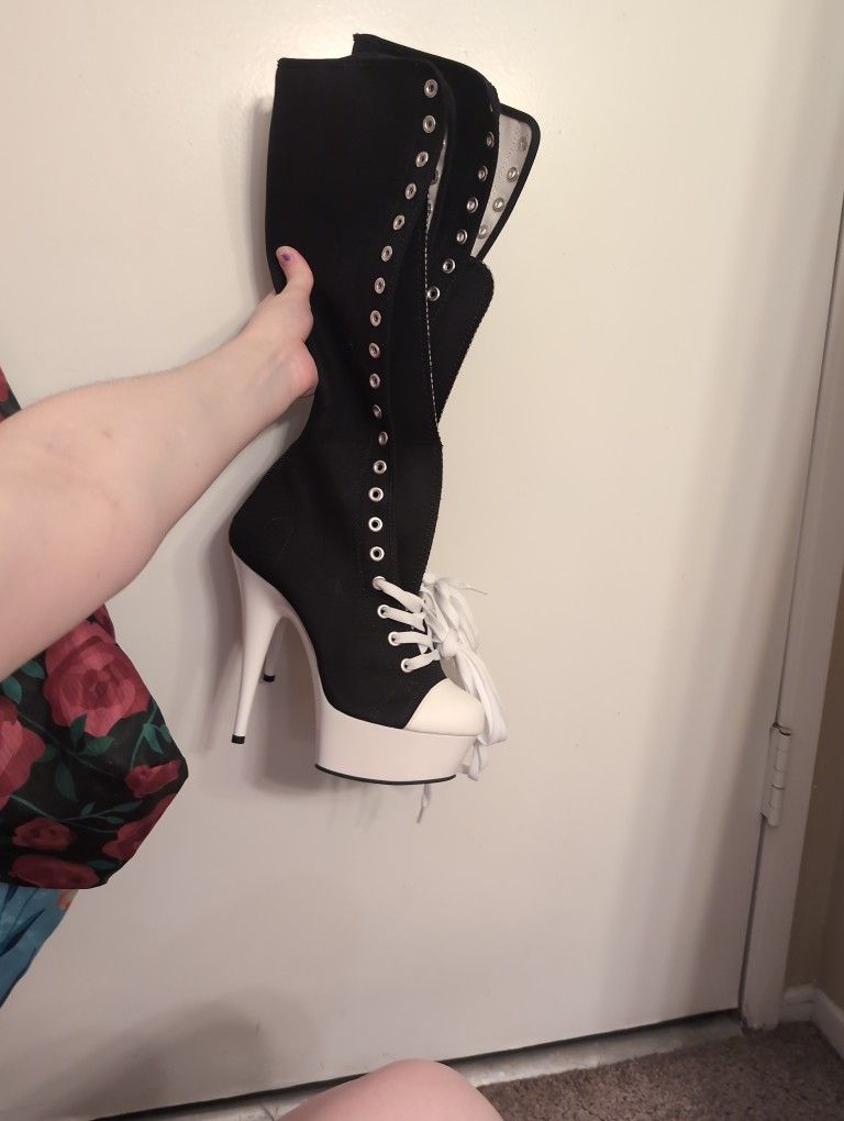 Pleaser Delight Converse Heels