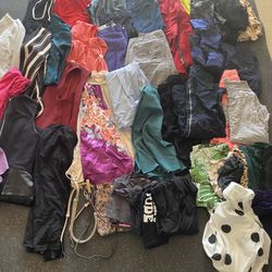 Massive Woman’s Clothes Lot Of Over 200+ Pieces Michael Kors Zara Banana Republic++ Size 4 S/M