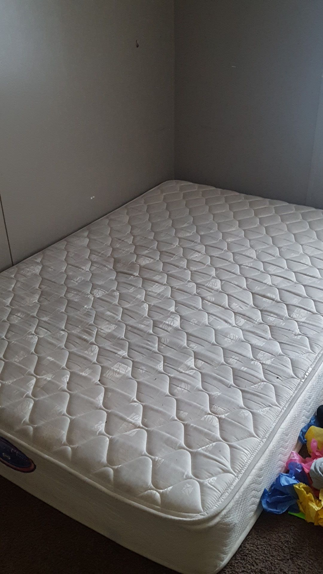 Full size mattress