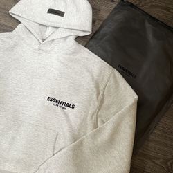 WHITE ESSENTIALS HOODIE