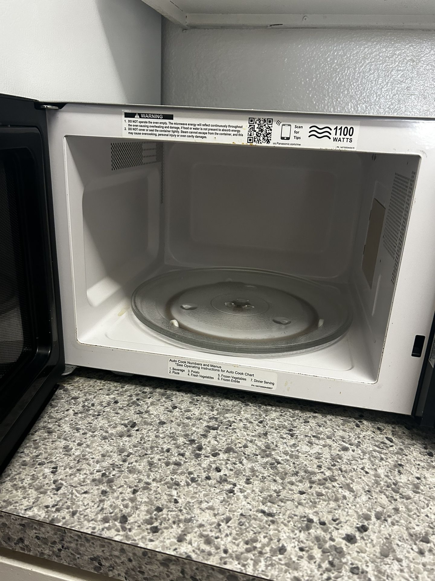 Hello Kitty Pink Countertop Microwave for Sale in Tampa, FL - OfferUp