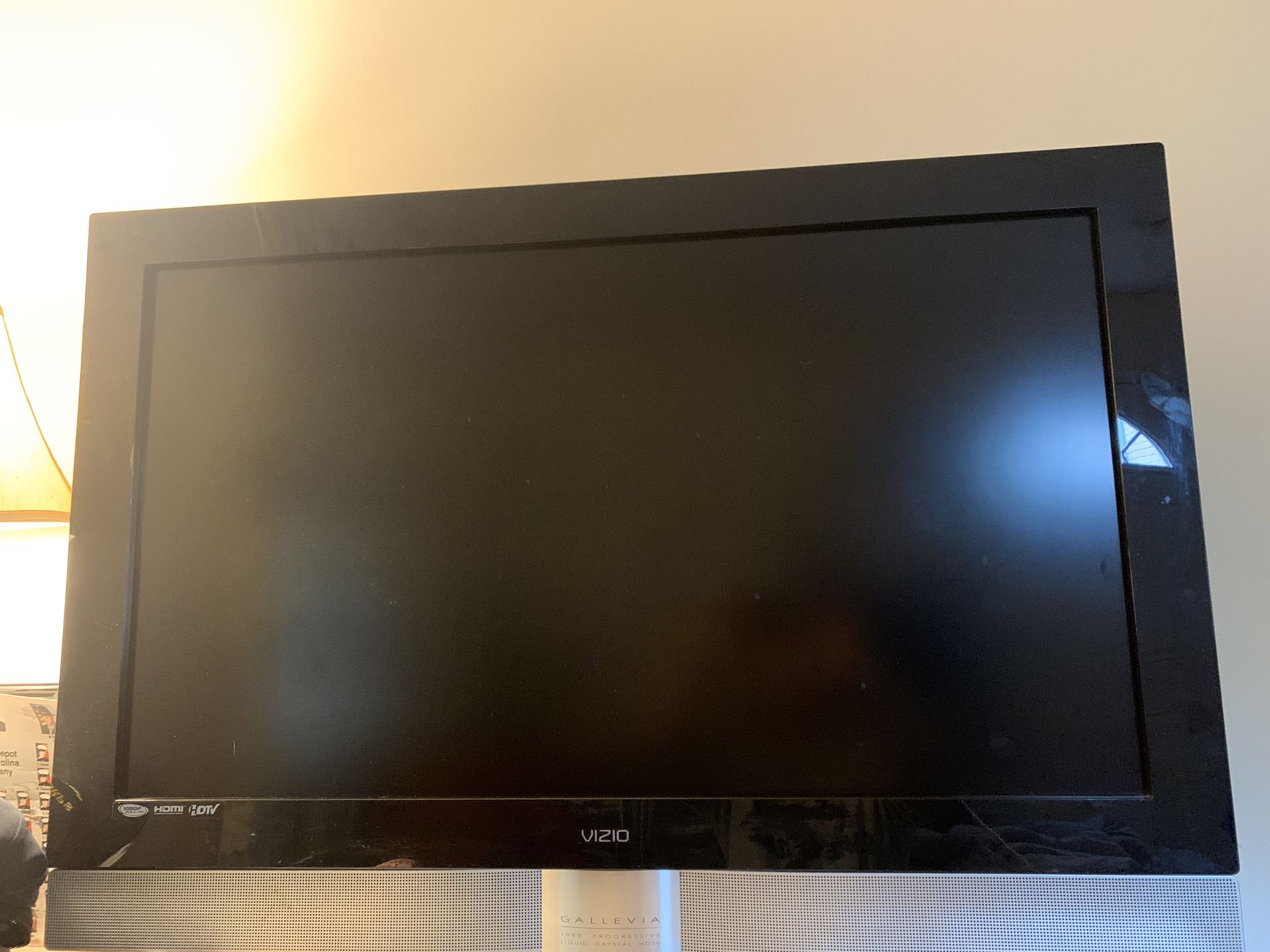 Vizio Gallevia LCD 42 inch plasma TV, perfect condition