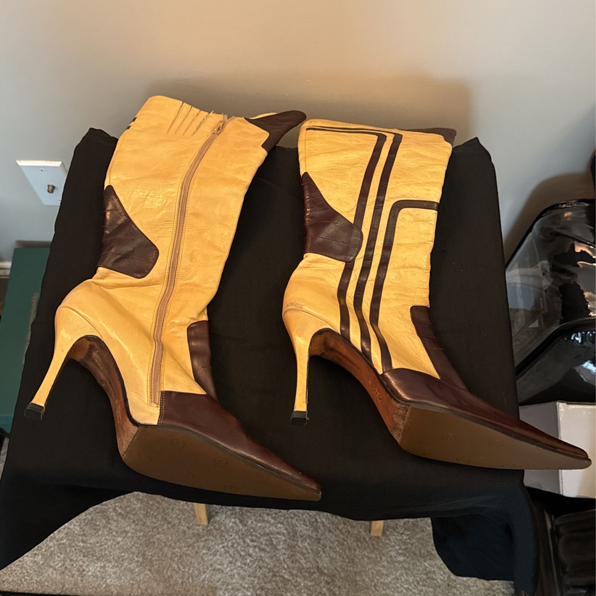 Hi Heeled Boots