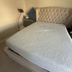 Queen Bed