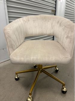 Velvet Swivel Vanity Chair / Office Chair with Gold Wheels (Beige)
