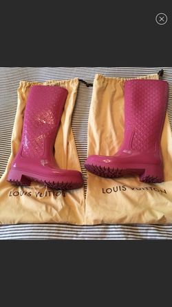 LOUIS VUITTON BOOTS AUTHENTIC